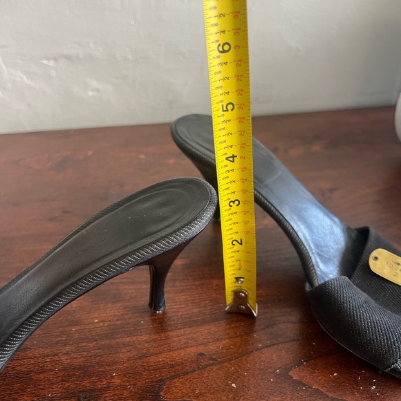 Gucci black denim pumps size 8 1/2 - Picture 5 of 5